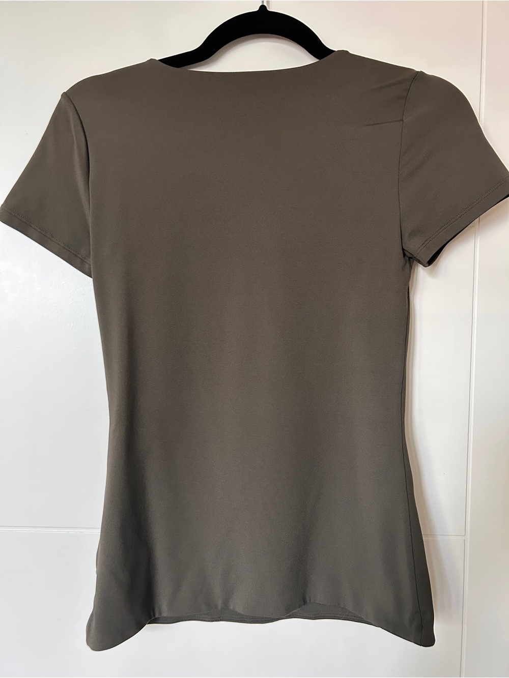 ARITZIA | Original Contour Marvel Crew T-Shirt | Olive Green | M - Picture 7 of 7